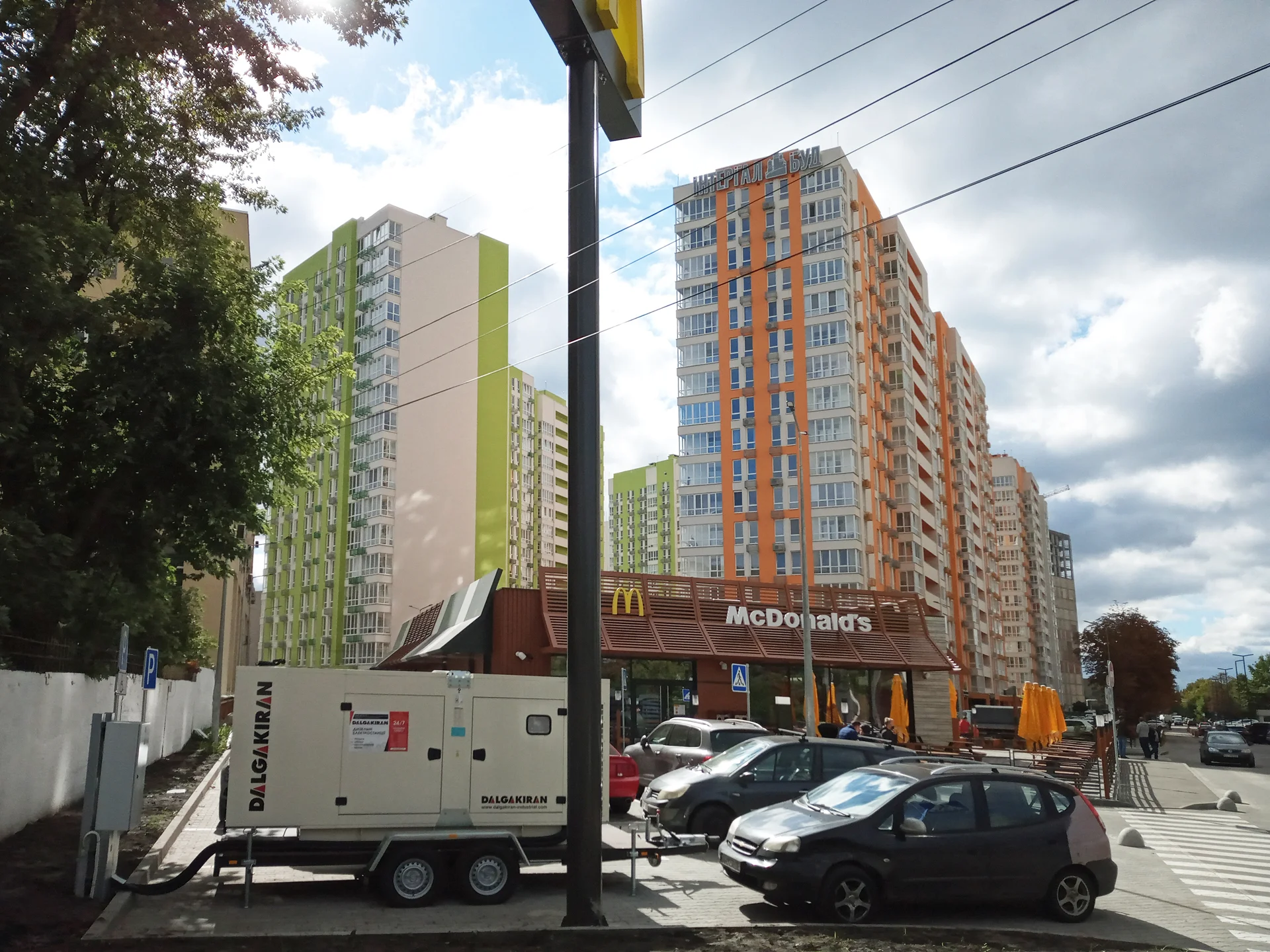 Дизельний генератор для ресторана Макдональдз