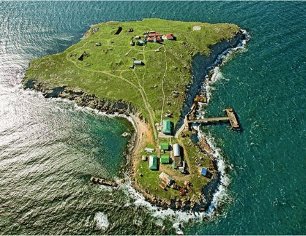 Остров Змеиный